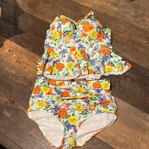 Torrid size 1 two piece swimsuit bright floral